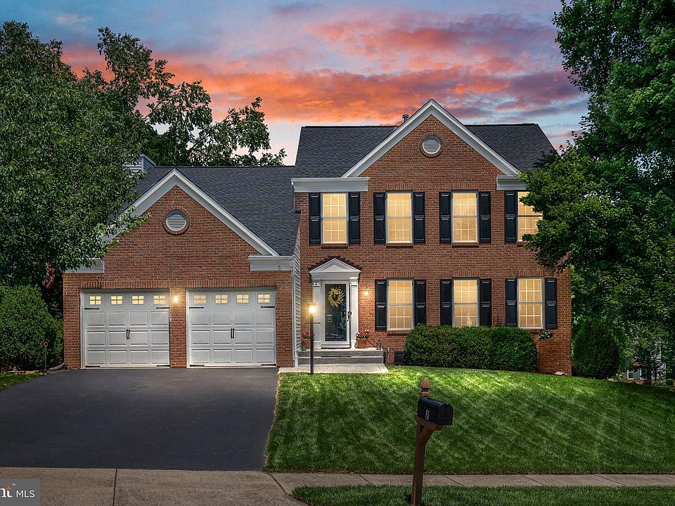 1st image of 2 Hampshire Ct