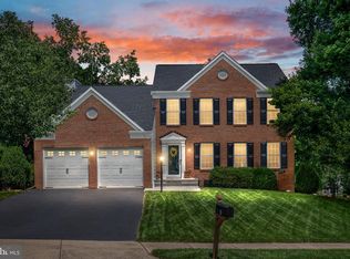2 Hampshire Ct, Stafford, VA 22554