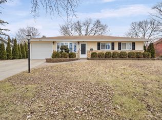 625 Morton St, Hoffman Estates, IL 60169