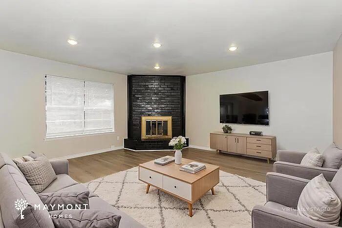 4 bed, 2.0 bath, 1602 sqft, $1,975 — Photo 4