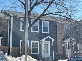 402 Rittenhouse Ct, North Brunswick, NJ 08902