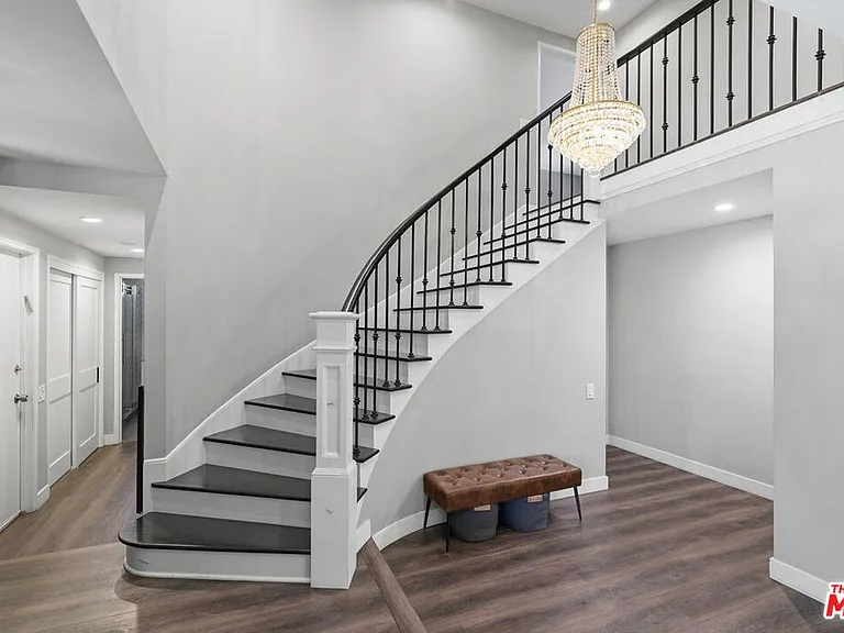5516 Bluebell Ave — Photo 6