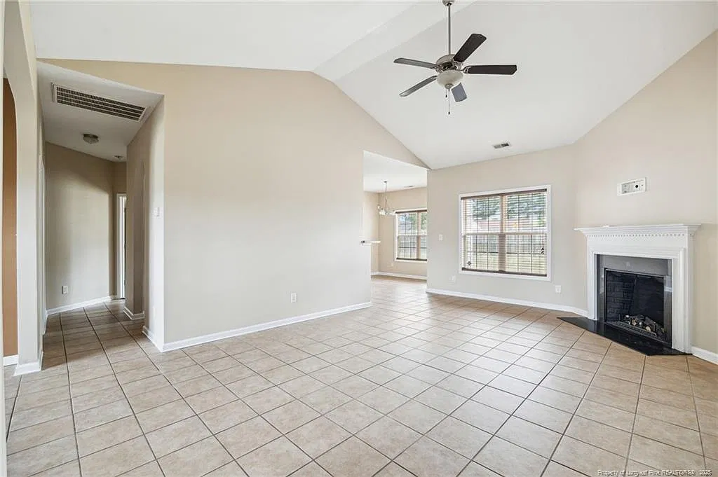 4918 Lion Heart Ln — Photo 3