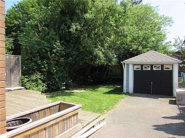 143 Glenvale Blvd — Photo 8