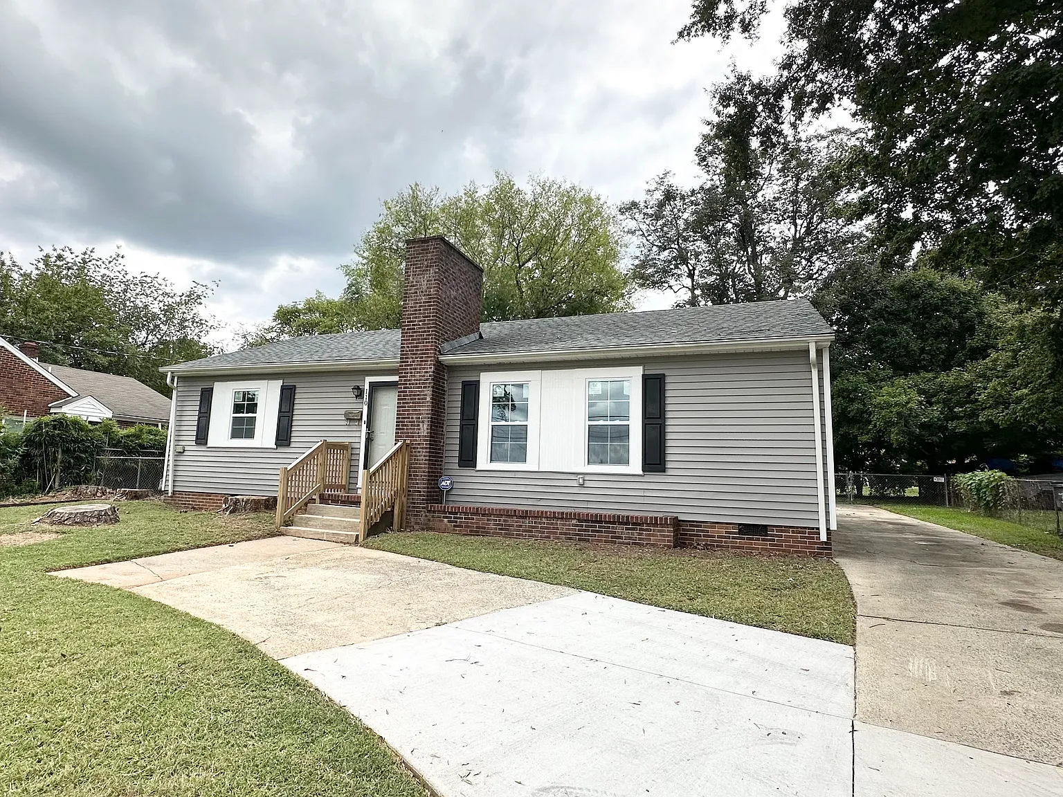 4 bed, 1569 sqft, $1,990 — Photo 1