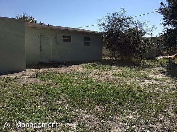 4th image of 475 NW 29th Ter