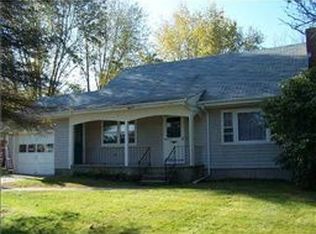 31 Presidential Dr, Tiverton, RI 02878