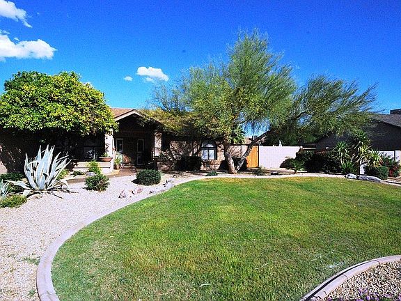 3rd image of 15035 N 59th Pl