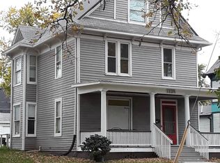 1128 27th St, Des Moines, IA 50311