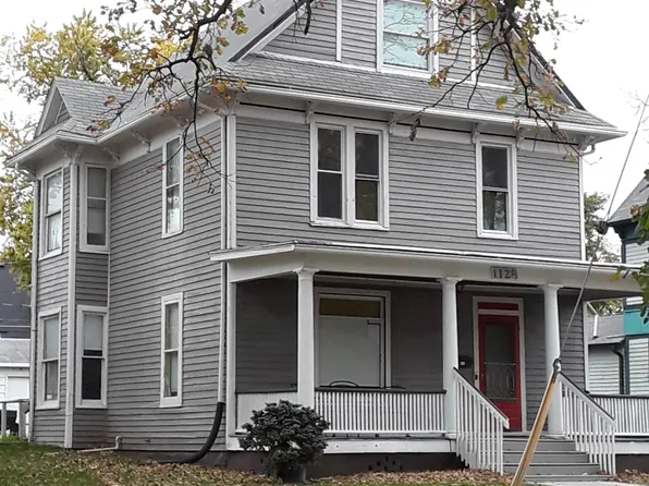 1128 27th St, Des Moines, IA 50311