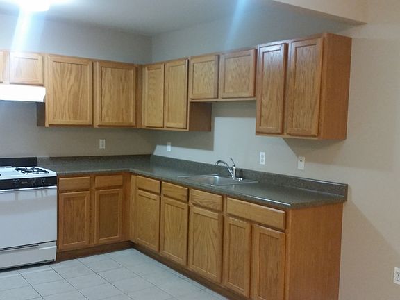 3rd image of 3144 Hull Ave APT 1