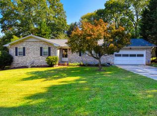 212 Brandon Rd, Knoxville, TN 37922
