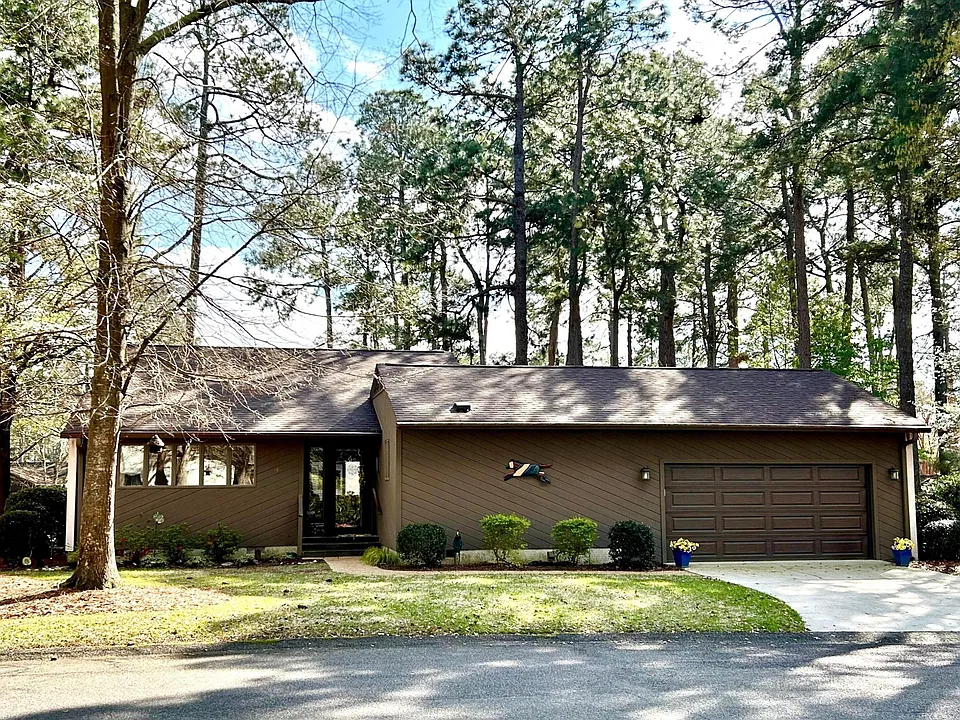4 Saint Andrews Way