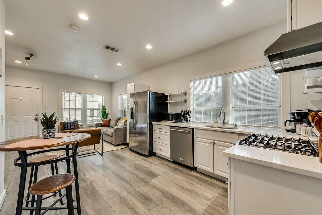 1 bed, 600 sqft, $1,700 — Photo 4