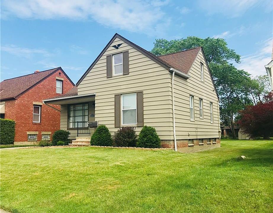 1st image of 12121 Willard Ave