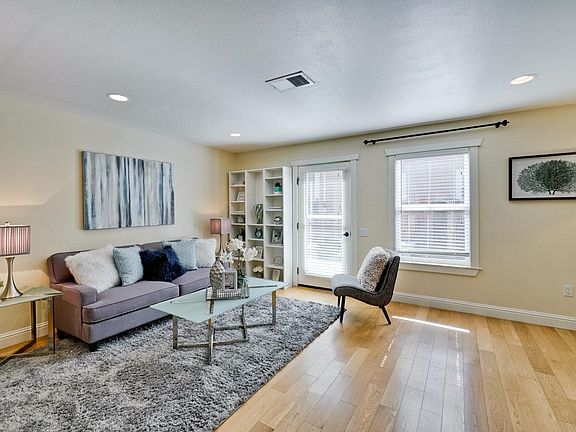 4th image of 857 Carlisle Way APT 117