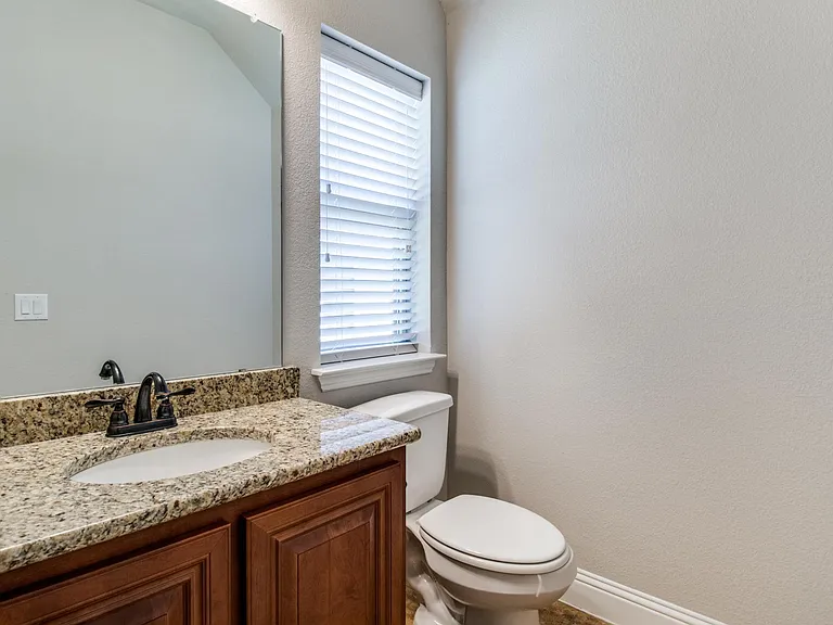 4619 Amesbury Ln — Photo 14
