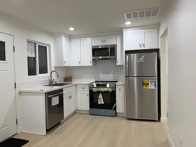 227 Waldo Ave #A — Photo 1