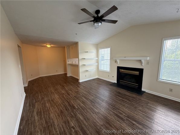 300 Waterdown Dr APT 9