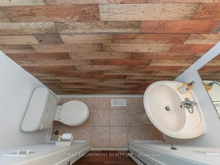 5811 Page Cres — Photo 26