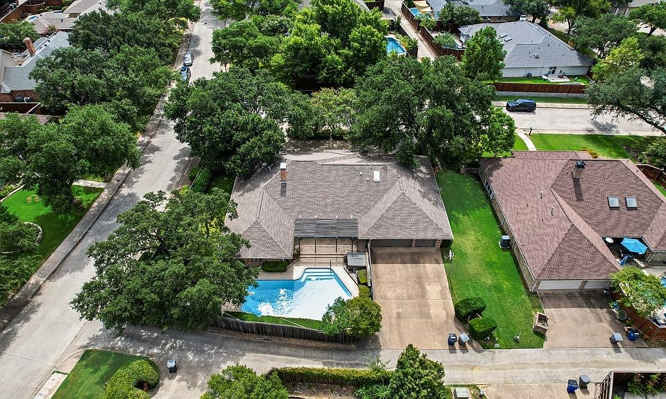 1st image of 7719 Applecross Ln