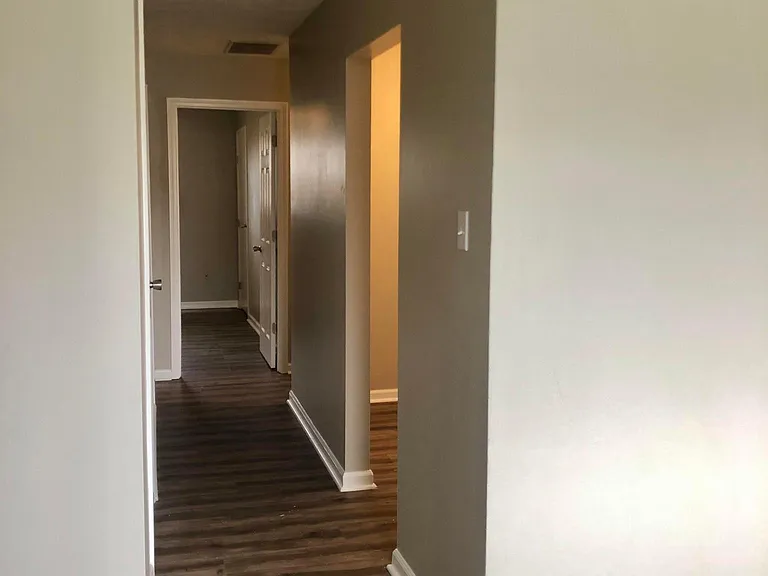 7608 Southfield Dr — Photo 5