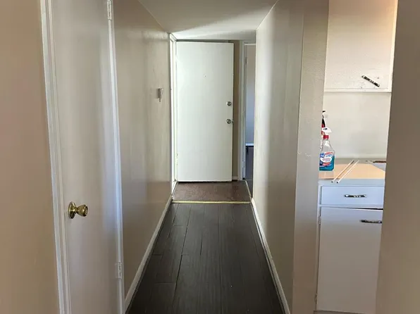 800 Travis St, Columbus, TX 78934