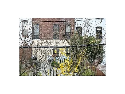 Sold by Calabrese Real Estate | media 7