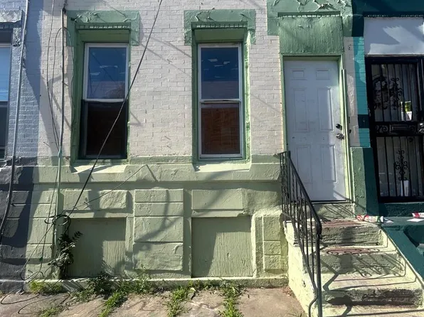 907 W Somerset St, Philadelphia, PA 19133
