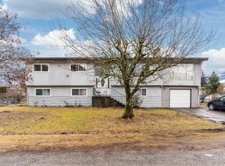 385 3rd Ave, Hope, BC V0X1L0