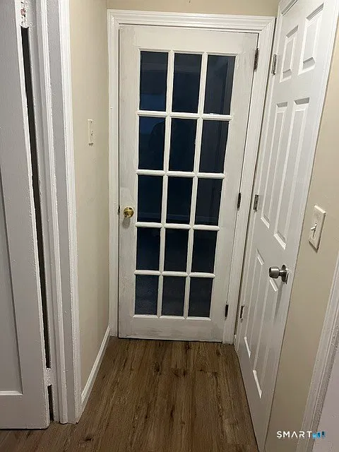 3 bed, 1.0 bath, 1122 sqft, $2,250 — Photo 2