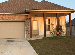 11416 Crystal Lake Dr, Gulfport, MS 39503