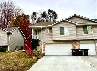 3052 S 35th Ave, Omaha, NE 68105