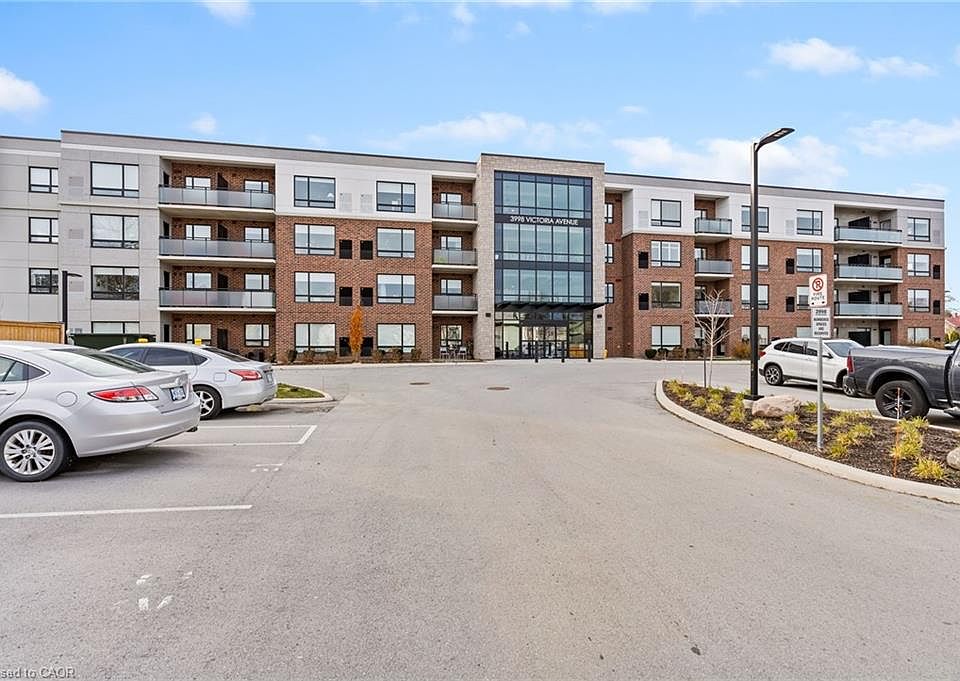 1st image of 3998 Victoria Ave #105