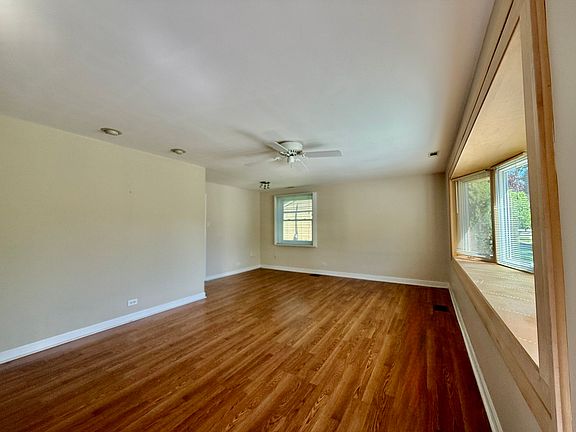 3rd image of 4138 Custer Ave