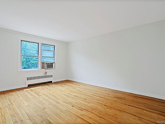 5th image of 7 Winchester Avenue #2A