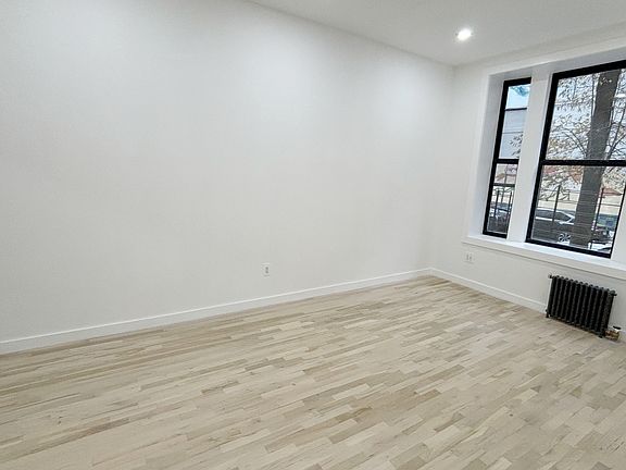 2nd image of 251 W 92nd St APT 1C2