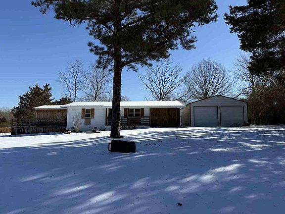 3rd image of 24 Smith Rd