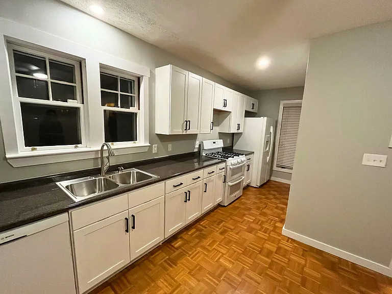 9 Nelson St #1 — Photo 13