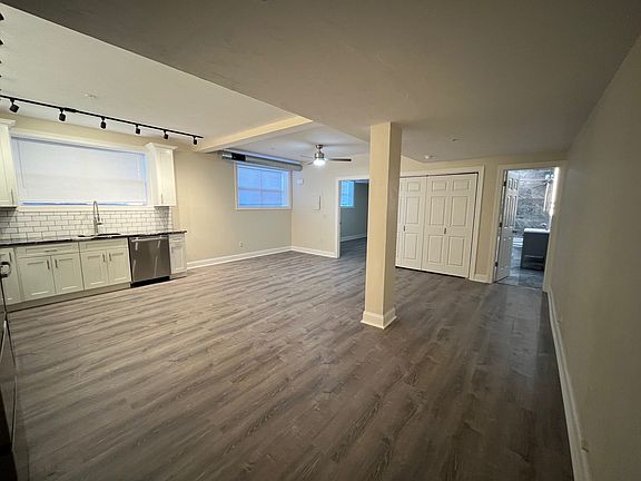 5th image of 200 Amber St #114