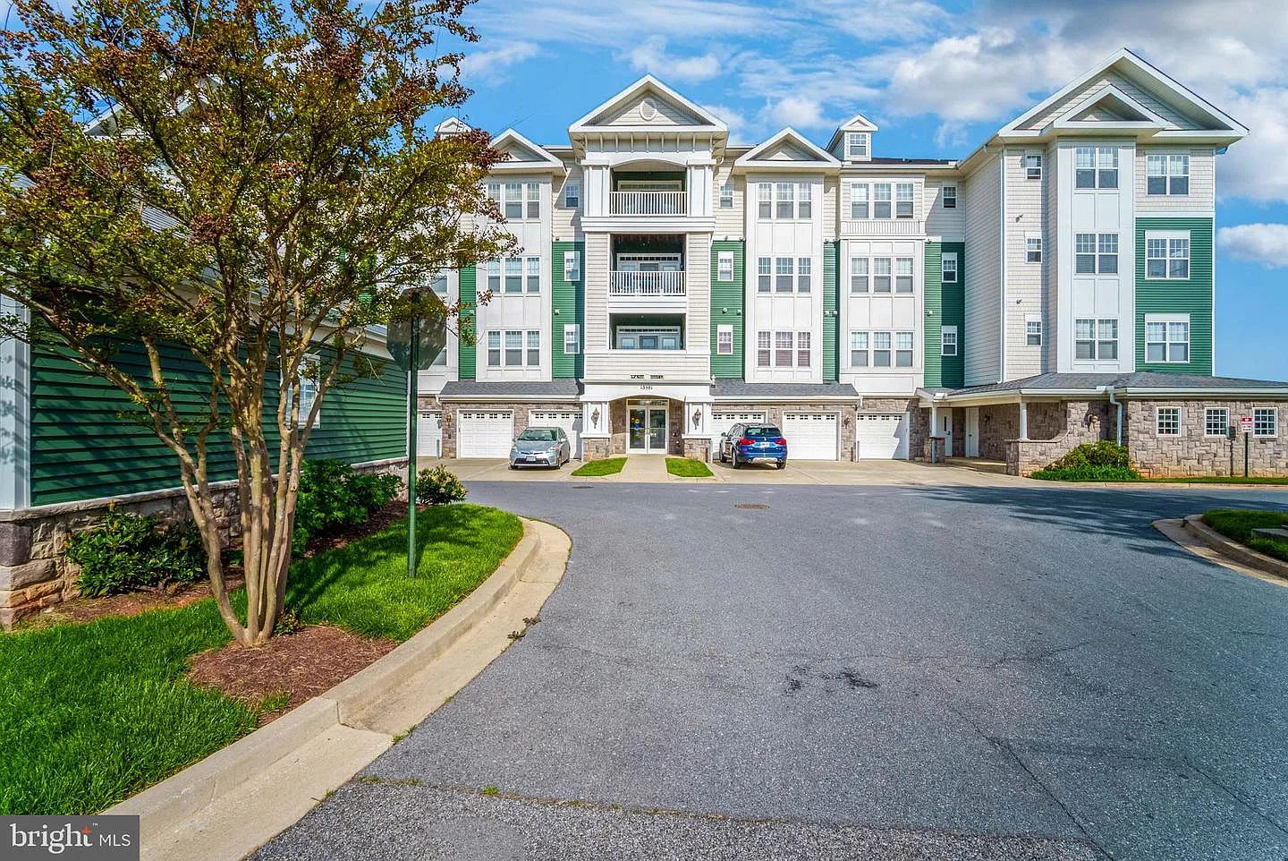 13501 Belle Chasse Blvd Unit 215 photo 1