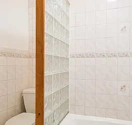 Rented by Marjorie Thompson, LREB