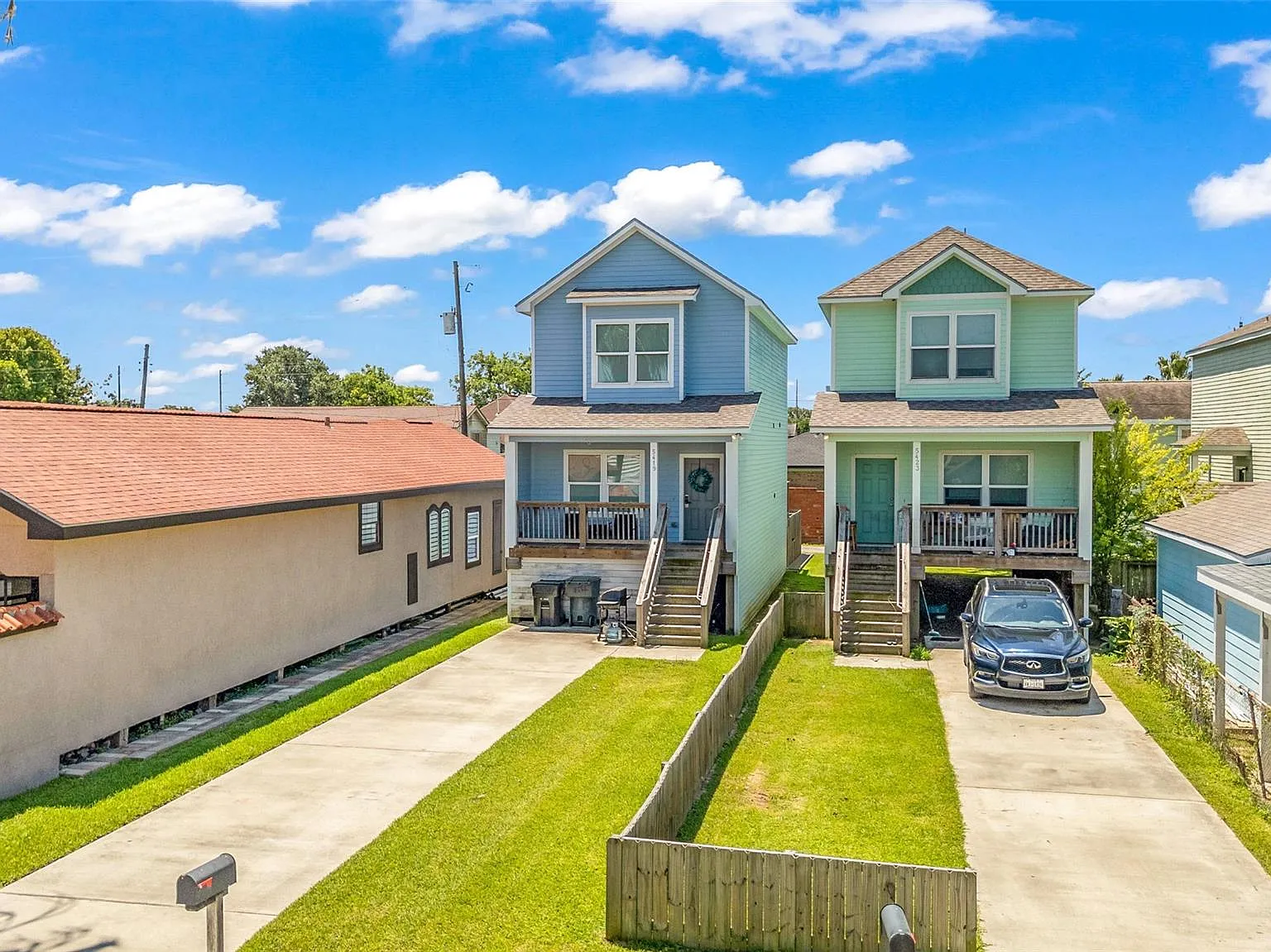 4 bed, 2.0 bath, 1500 sqft, $3,000 — Photo 2