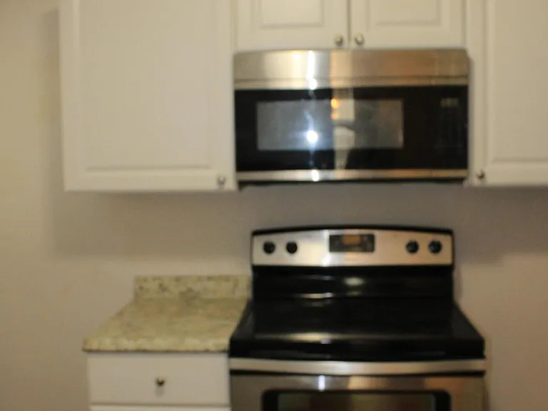 2355 Devere St — Photo 12