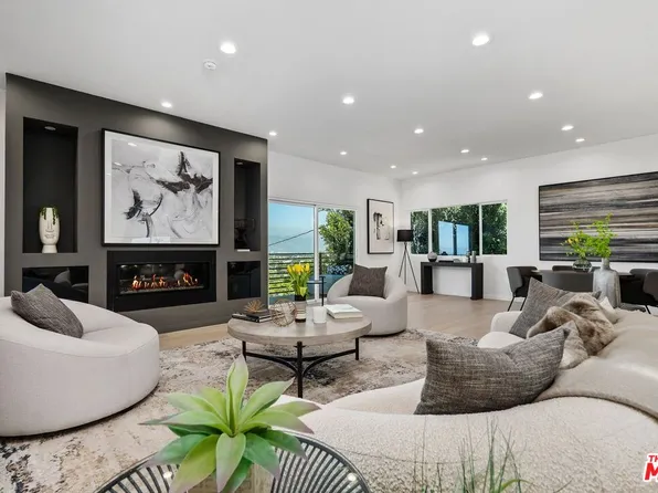 11725 Laurelwood Dr, Studio City, CA 91604