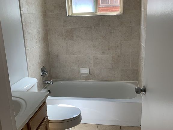 5th image of 551 Lowell Ave APT 2