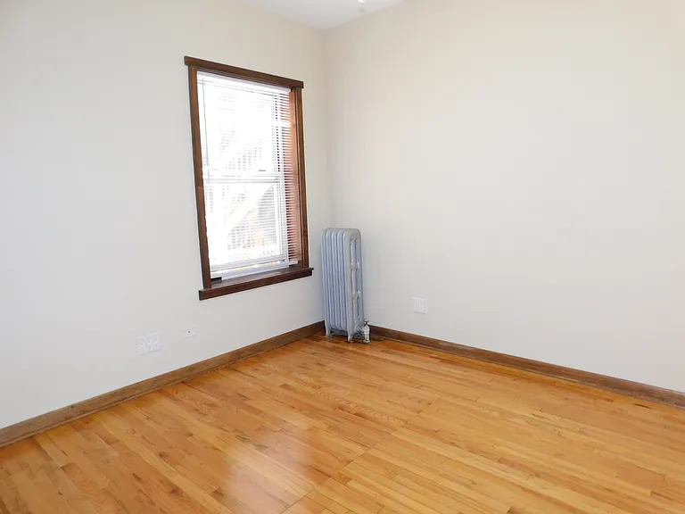 1321 W Touhy Ave #1N — Photo 7