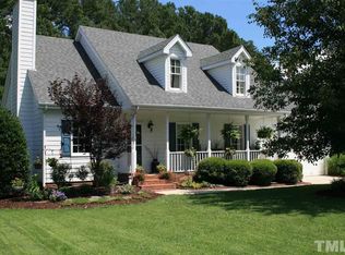 108 Avent Pines Ln, Holly Springs, NC 27540