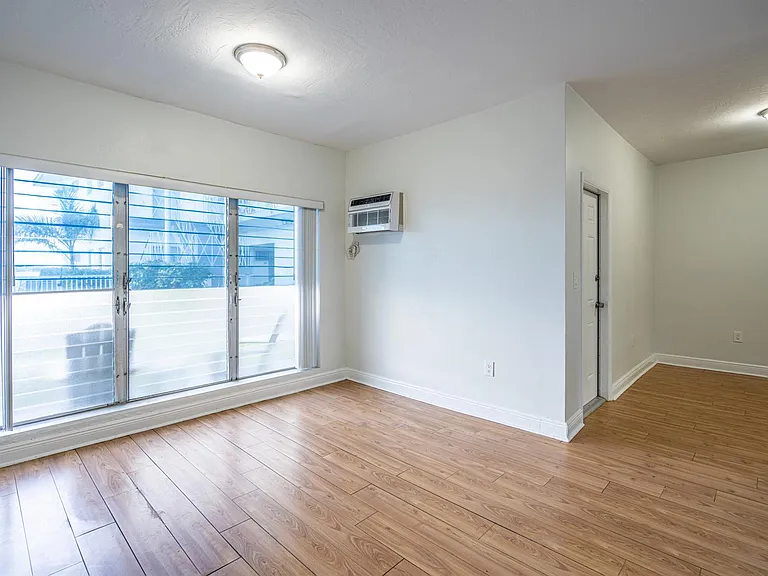 7927 East Dr #264 — Photo 8