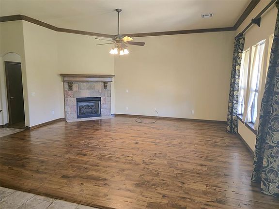 4th image of 2924 SW 136th St